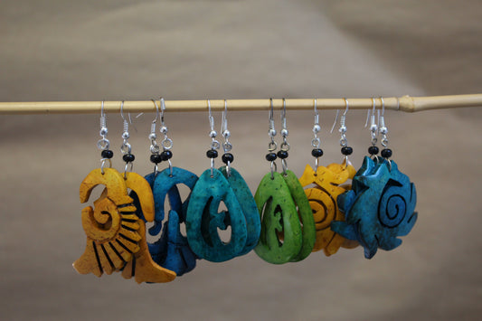 Jaraguá Coconut Scrollwork Earrings
