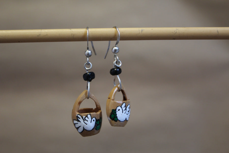Jaraguá Carved Peace Basket Earrings