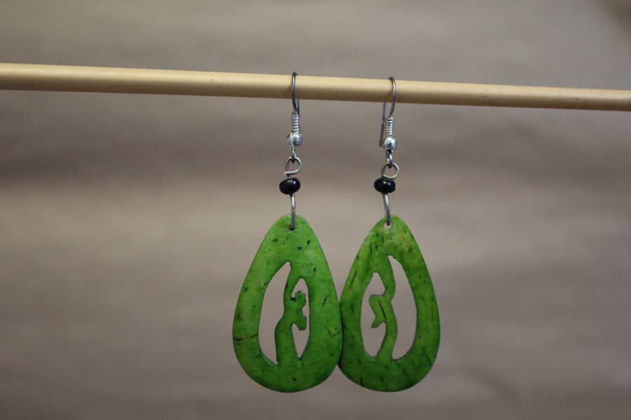 Jaraguá Coconut Scrollwork Earrings